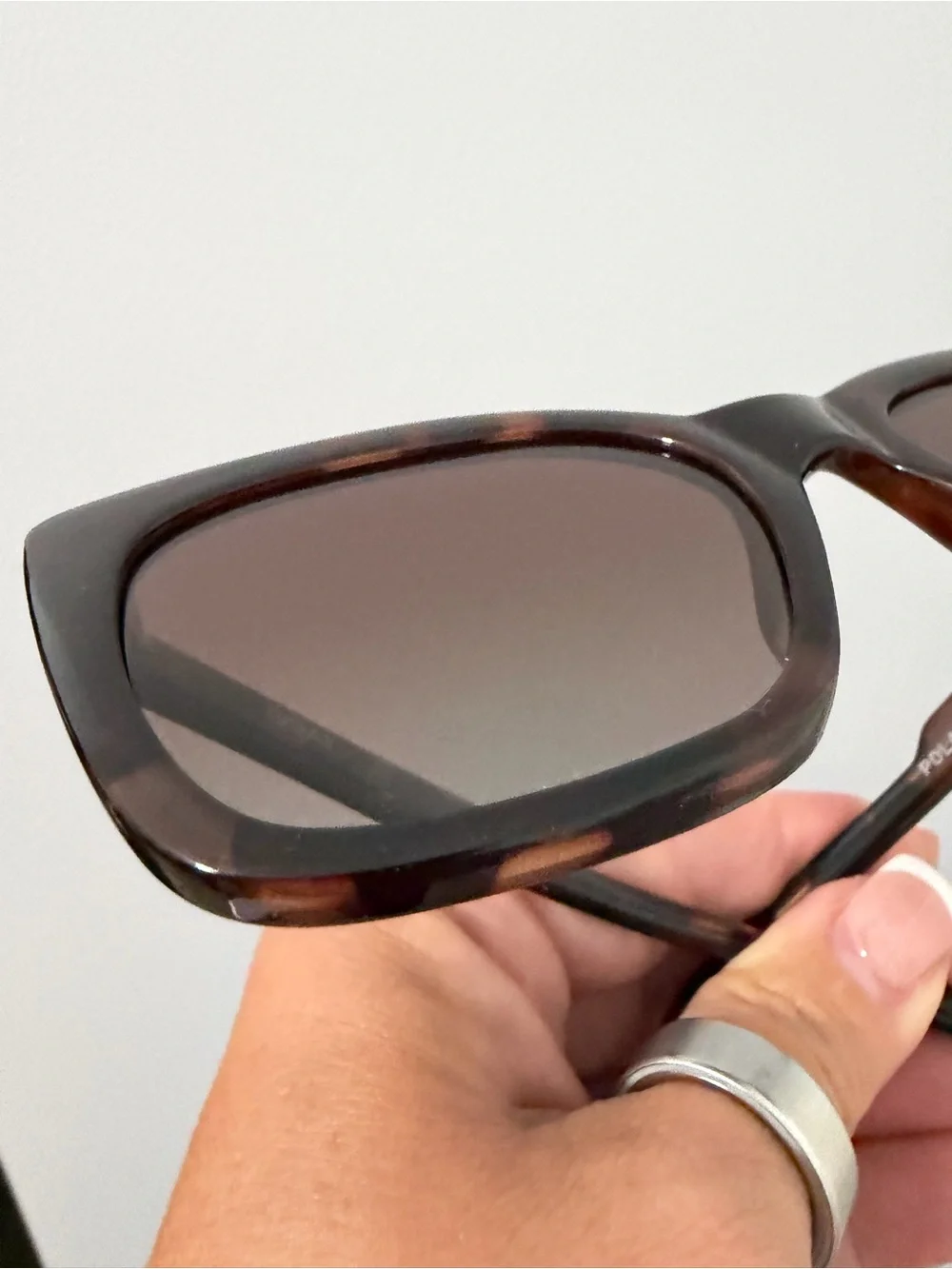 Quay Australia classic sleek